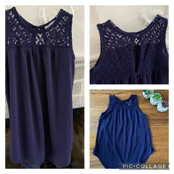 🌸2 for $15: Girl’s Navy Top with Lace - Size S(6/7) - Picture 1 of 6